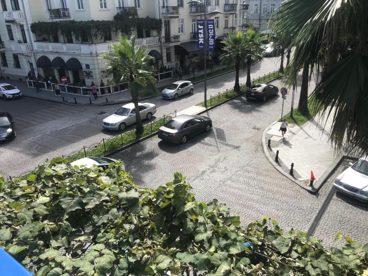 Casa Neptun In Old Batumi Apartment Exterior photo